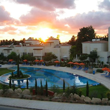 Hesperides Gardens Villa Paphos Buitenkant foto