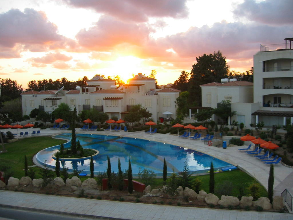 Hesperides Gardens Villa Paphos Buitenkant foto