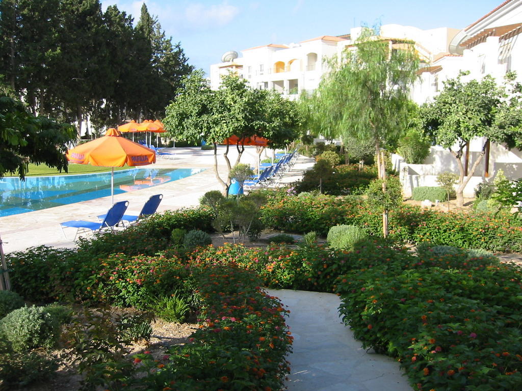 Hesperides Gardens Villa Paphos Buitenkant foto